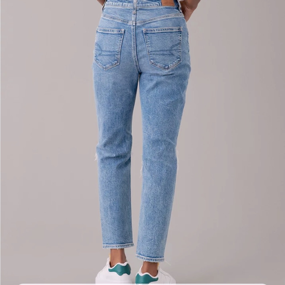 NWOT American Eagle Strigid Mom Jeans‎ - Picture 2 of 6